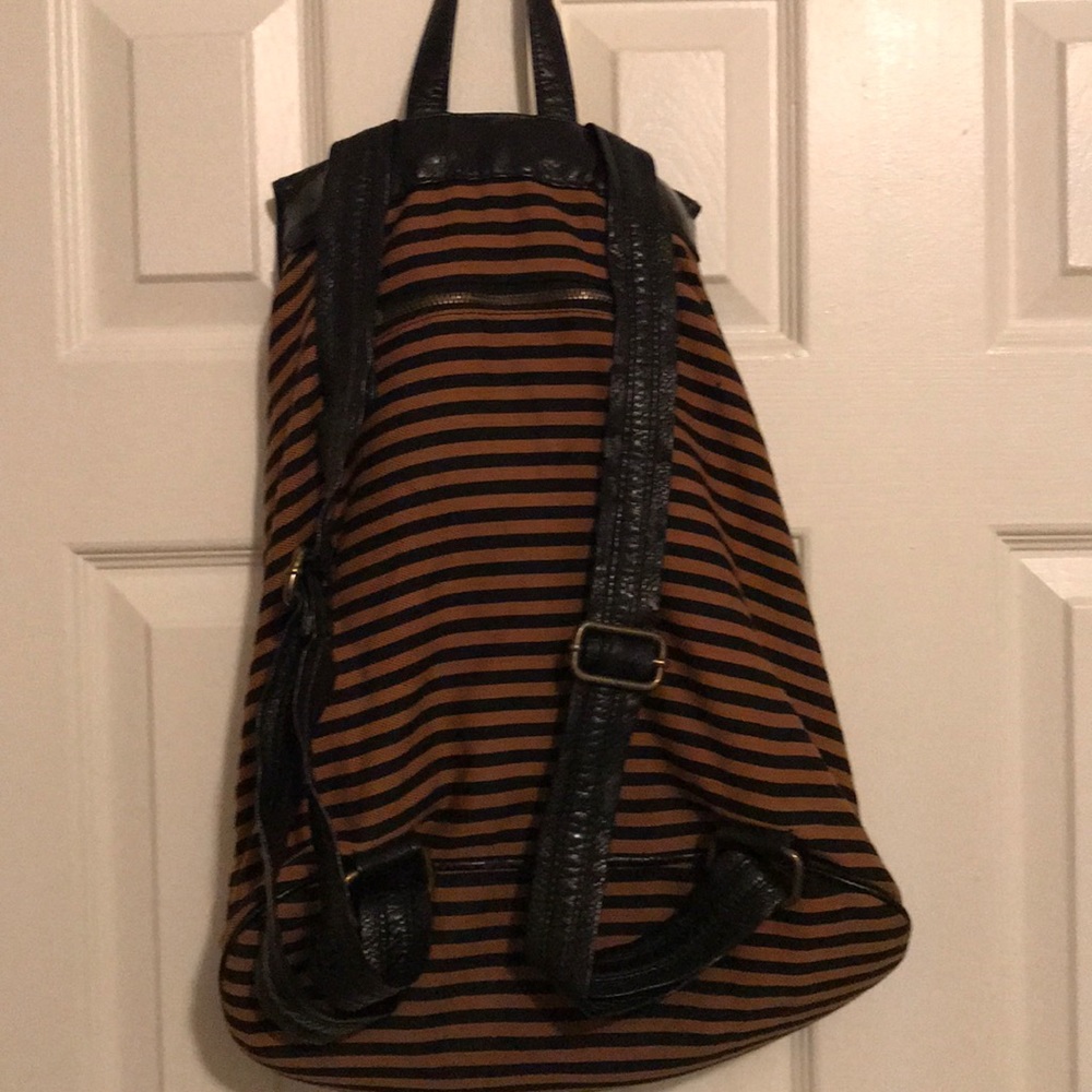 Cloth backpack - Picture 3 of 4